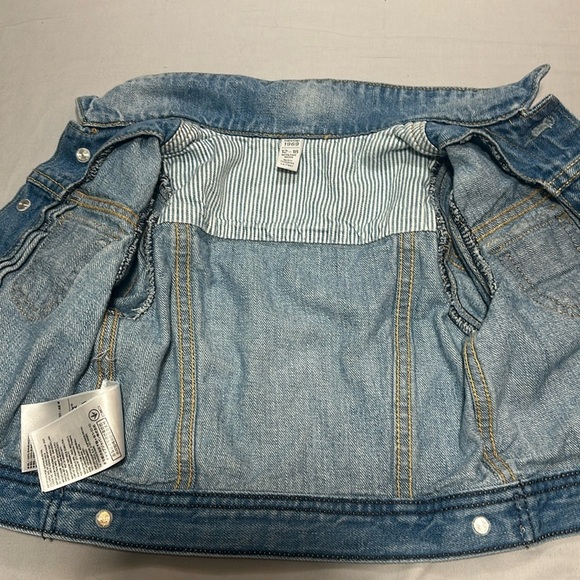 GAP - classic denim jean jacket. Size 12-18 months - Picture 2 of 6